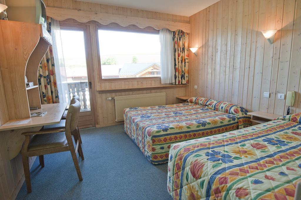 Etoile Des Neiges Piscine Spa Sauna Métabief Стая снимка